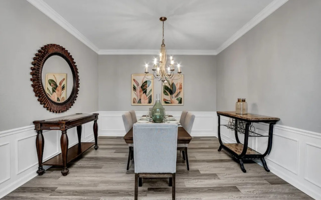 4816 Cayview Ave #306