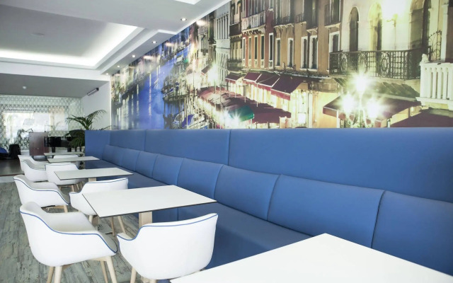 Hotel Seramar Comodoro Playa