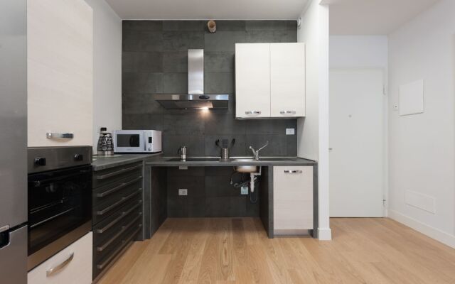 New apartment downtown modern and quiet