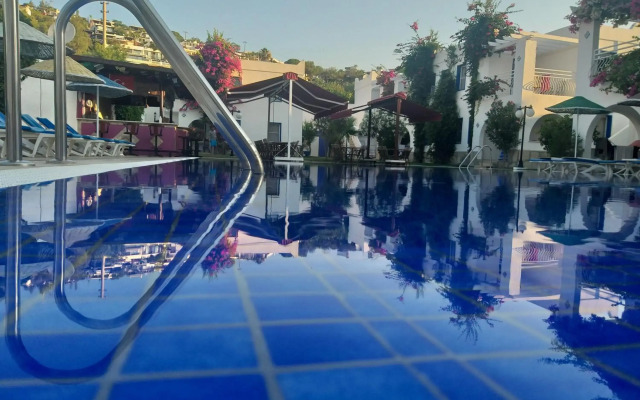 Paradise Apart Hotel