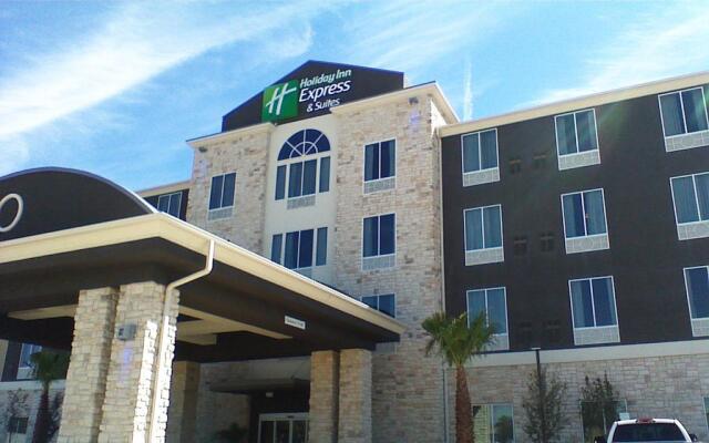 Holiday Inn Express & Suites Austin NW - Arboretum Area, an IHG Hotel