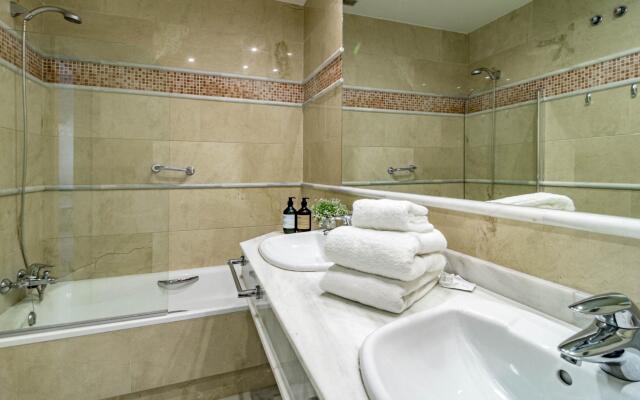 FA - Fabulous Apartment with in and outdoor Pool