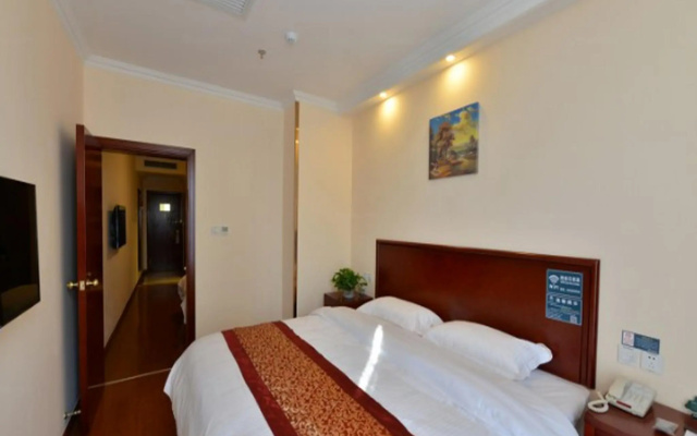 GreenTree Inn Beijing Haidian Shijingshan North China University of Technology Express Hotel – Guest Rooms – Beijing