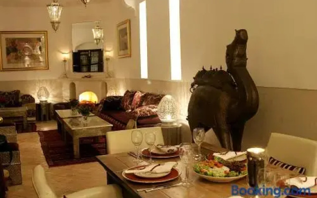 Riad Assakina