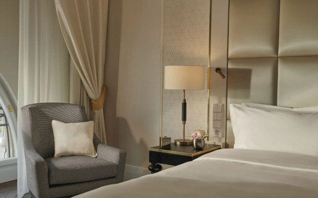 Párisi Udvar Hotel Budapest, part of Hyatt
