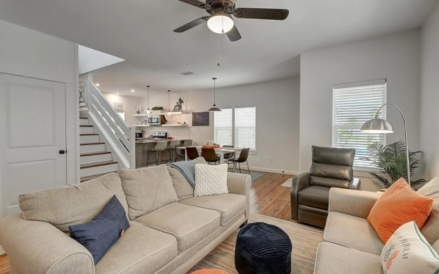 519wac 3 Bedroom Home by Redawning