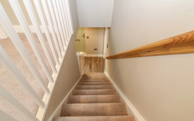 9 Windrush Heights