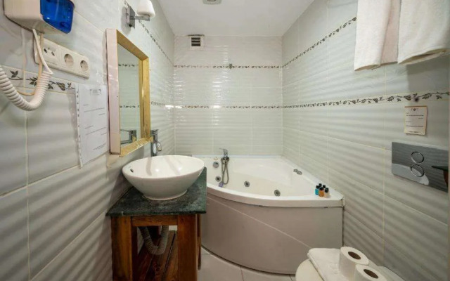 Villa Paradiso & Spa Hotel