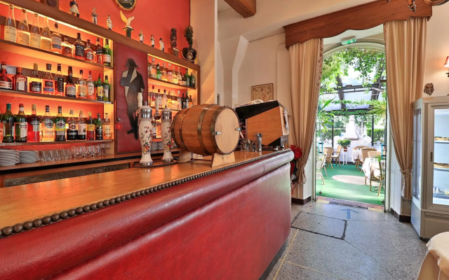 Logis Hotel Le Relais Imperial