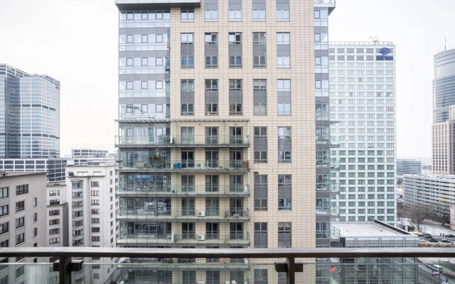 oompH Warsaw Central Luxurious Apartment