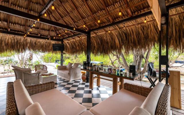 Isla Rosa Boutique by NOMAD GURU