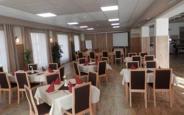 Wellness Hotel Hluboký Dvůr