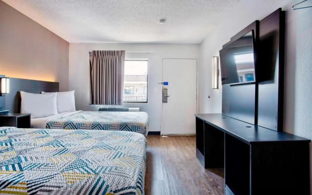 Motel 6 Salem, OR