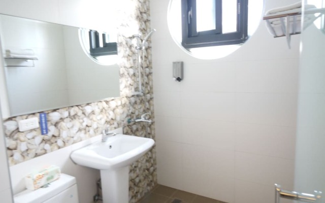 Big City Small House Homestay