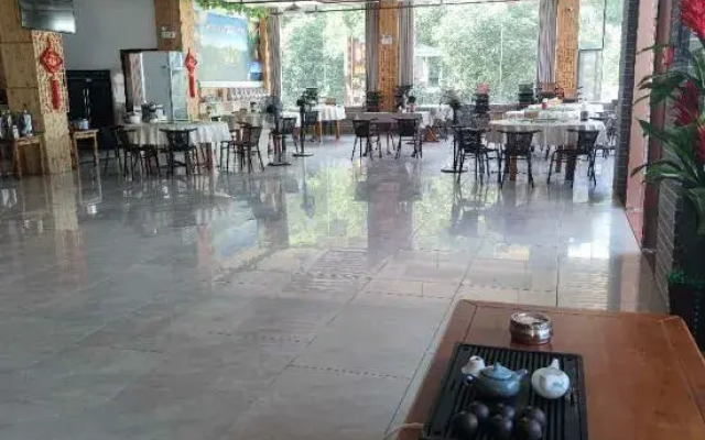 Yangshuo Xianggong Mountain Villa (Xianggong Mountain Scenic Area Store)