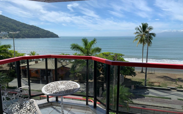 Martim de Sá de frente pro mar