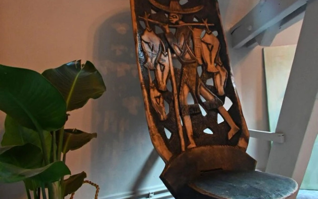 Cheap, Affordable Luxury in Antwerp Cc-4