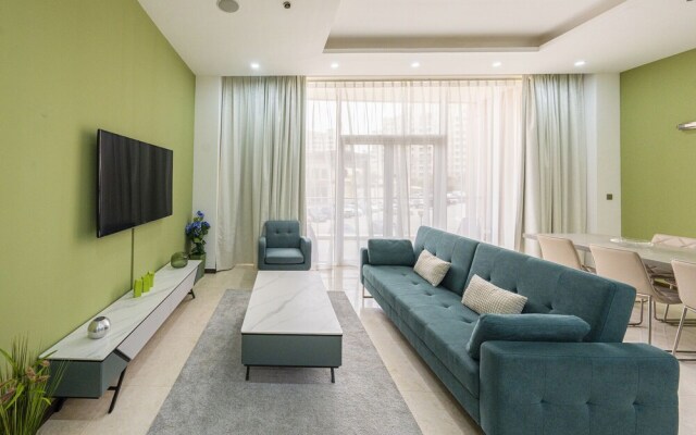 Modern beachfront 1BR apartment