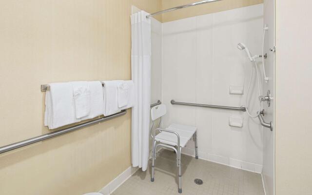 Hampton Inn Columbus-North