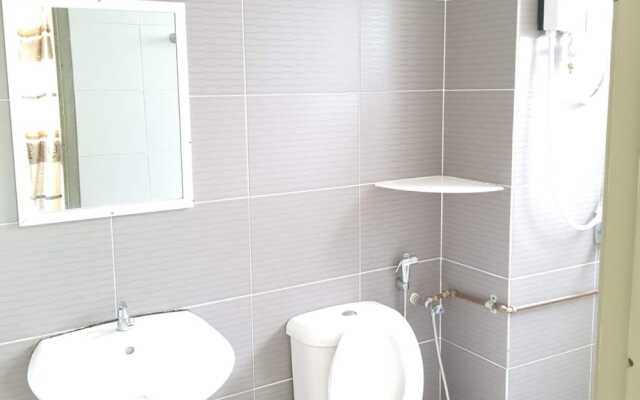 OYO Home 90355 Camlodge Makmur 2