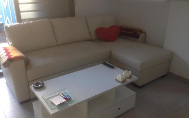 PLAYA ALMARDA,PISCINA,2 TERRAZAS,WIFI,PARKING,BBQ,TRANQUILo