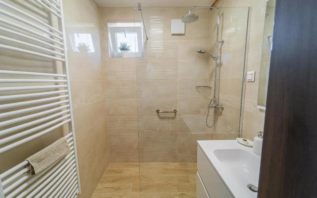 Idevár-Lak Apartman