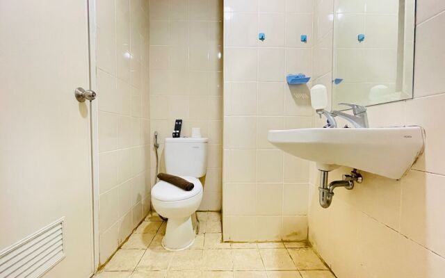 Spacious Studio Room Apartment At Parahyangan Residence