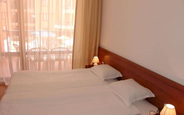 Aparthotel Efir 2