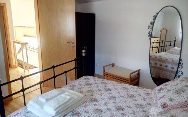 Villa With 2 Bedrooms in Montes da Senhora, With Wonderful Mountain Vi