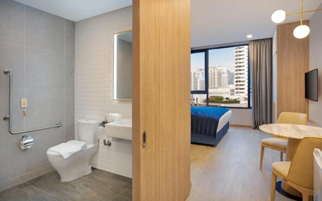 Staybridge Suites Bangkok Thonglor by IHG