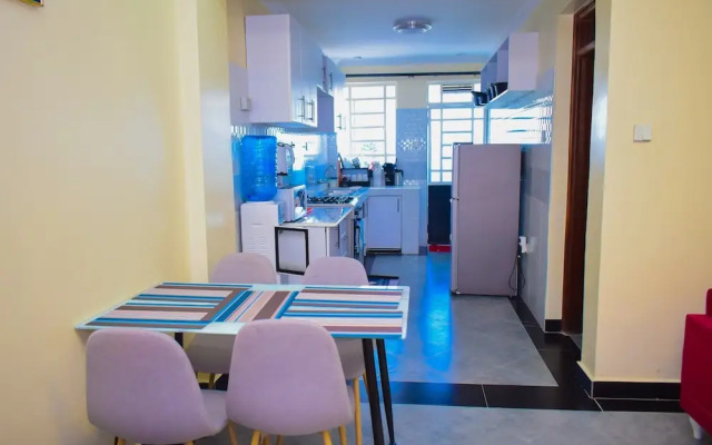 Lux Suites Fancy Getaway Apartments