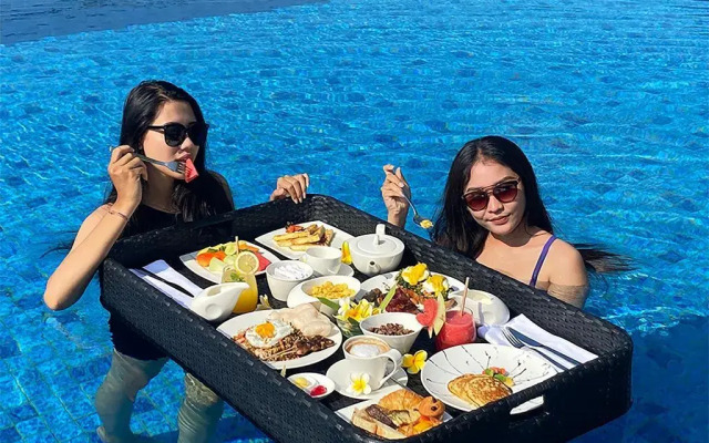 Sovereign Bali Hotel