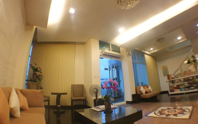 West Loch Park Hotel