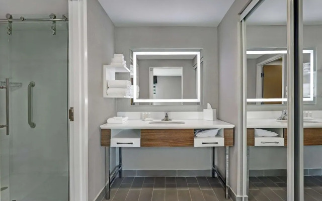 Hampton Inn & Suites by Hilton Belleville