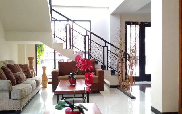 Cantya Hotel