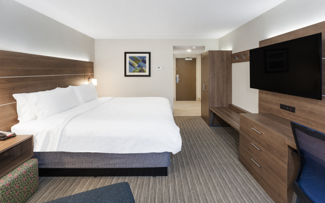 Holiday Inn Express Hotel & Suites Providence-Woonsocket by IHG