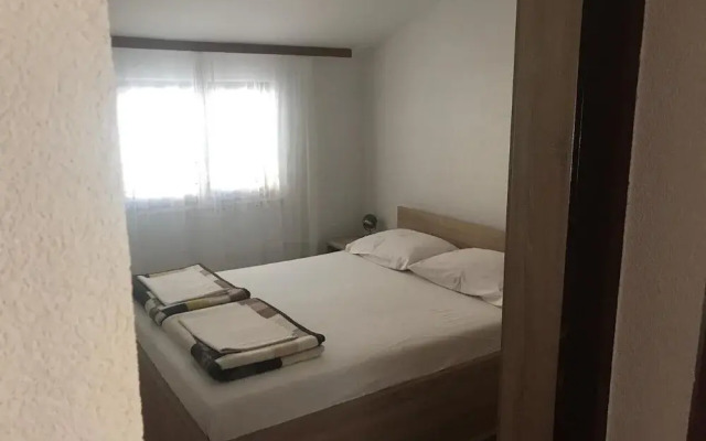 Apartment Roza near Sandy Beach
