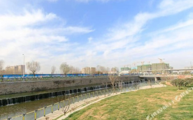 Xianhang hotel apartment (Jinan Wanhong Plaza store)