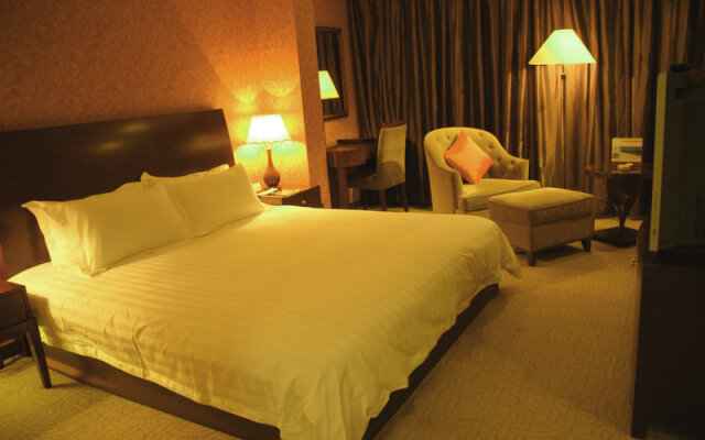 Zhiyin Lotus Lake Hotel