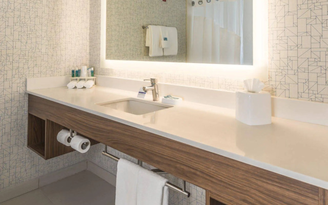 Holiday Inn Express Hotel & Suites Jacksonville - South by IHG