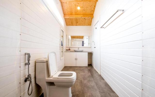 Out house, 1br, Stay, Dine and Fitness by Roamhome