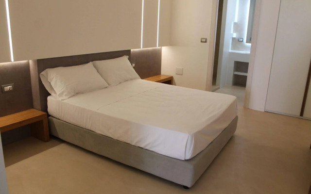 Seven Suite