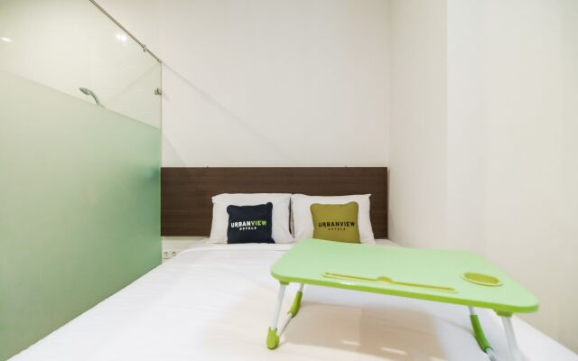 Urbanview Hotel Casa Kota Mangga Besar