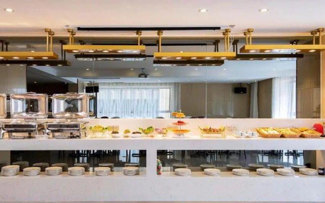 Ji Hotel (Kunming Joy City Store)