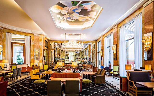 Prince de Galles, a Luxury Collection Hotel, Paris