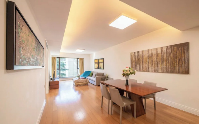 Tyms Luxury 2BR 1BA Apt Xujiahui Shops