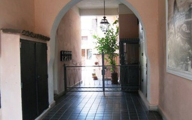 Apartment 6