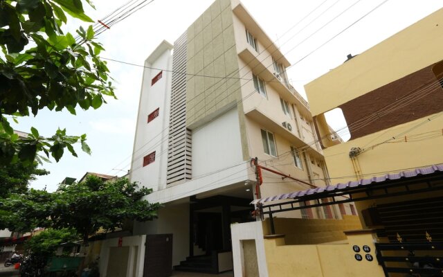 OYO 40876 Sri Kamadhenu Residency