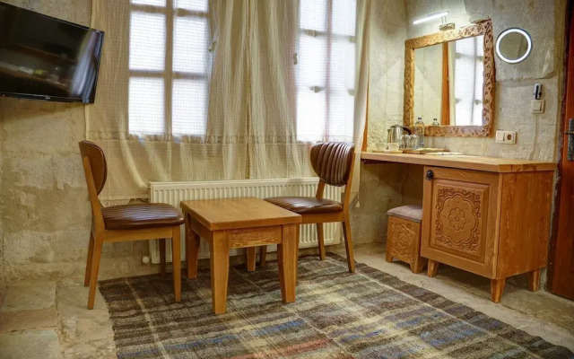 Nar-I Ask Cave Hotel