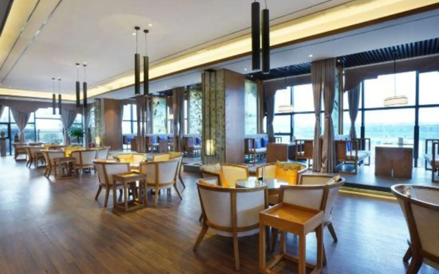 Lugui International Hotel